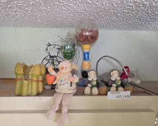 Decorative Figurines and Holiday Themed Tableware