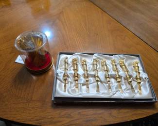 Janis Collection 24k Gold Plated Cocktail Forks and Arrow Cocktail Picks