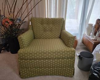 MCM Club Armchair Attributed to Flexsteel