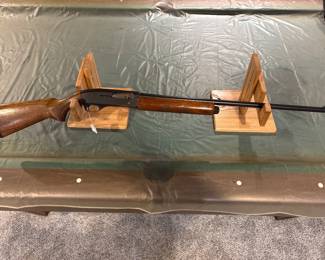 Remington model 11–48 16 gauge. serial number 5555468