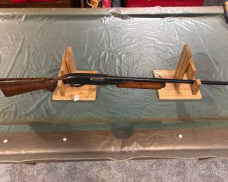 Remington wing master model 870. 16 gauge serial number 965724W