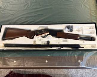 Browning 12 gauge field model 26. Appears to have never been fired. SN 06696NN121.