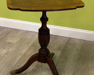 Antique Mahogany Pie Crust Tilt-Top Candlestand