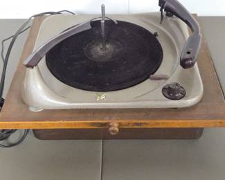 Lot #2 - Mid Century V-M (Voice of Music) Turntable Record Player Wooden Base Retro Audio Equipment