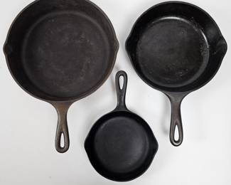 Lot #44 - Vintage Lodge & Wagner Cast Iron Skillet Set - Durable Heavy Duty Frying Pans, 6.5", 8", 10"