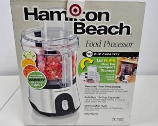 Lot #35 - NEW Hamilton Beach Food Processor 10 Cup Capacity Model 70760 Dishwasher Safe 500W