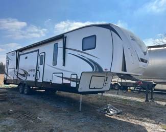 2022 forest river sabre 5th wheel camper