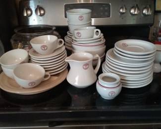 Vintage US Army dishes