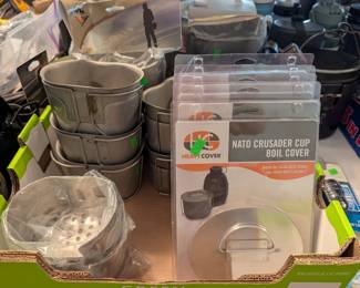 Drinking cups/portable pots