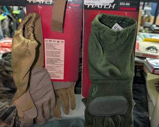 Tactical gloves