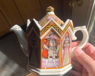 Henry the Eighth and wives teapot
