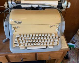 antique Royal typewriter