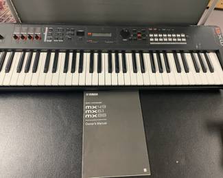 YAMAHA SYNTH/KEYBOARD