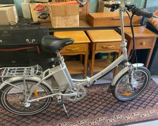 FOLDING E-BIKE