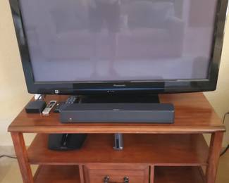 48" HD Panasonic TV. Bose soundbar