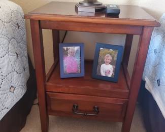 Q NS have 2. 21lx16dx27h