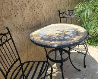 Garden Bistro 30" diameter 