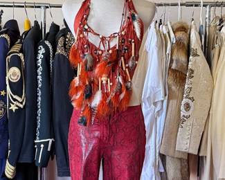 Clothing Sizes XS-M. Shoe sizes 7-7.5