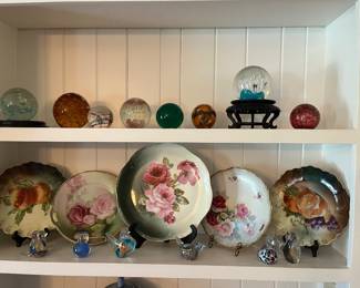 Beautiful art glass paperweights