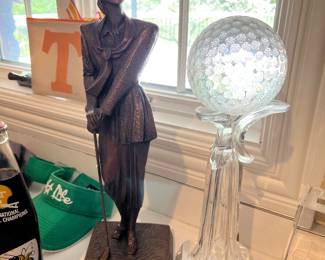 Austin Sculpture female golfer