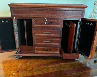 Vtg 1970's Gunther Male jewery box