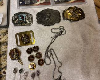 Belt buckles 