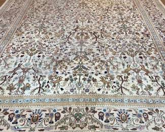 10 x 14 Wool Rug - appraised at $5000.00    Selling for $2500.00 Firm.