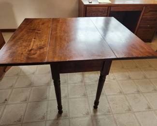 Drop leaf table $55.00