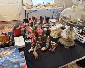 Vintage lamp, Nativity set, Christmas lights, lots of Christmas
