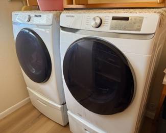 Samsun front loading washer and dryer