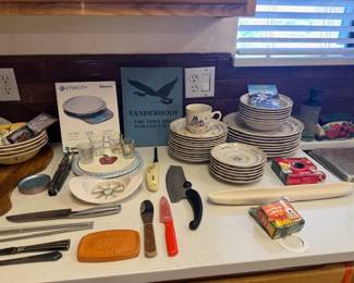 Kitchen scale, cutting boards, knives