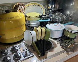 Mid-Century enamel kitchen pots/pans and Wearever 5 Quart Dutch Oven.