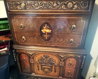 Antique Jacobean Chest of Drawers (has matching vanity and headboard/footboard (full-size).