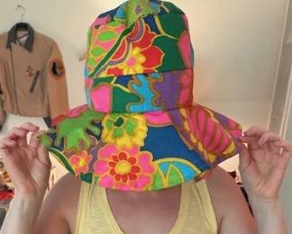 Flower Power hat (like new).