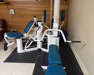 Large exercise machine