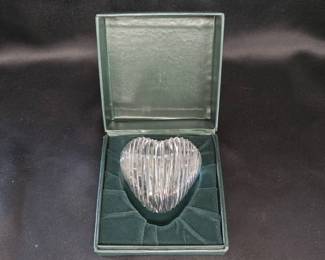 Authentic Gucci Crystal Heart - Ribbed Design