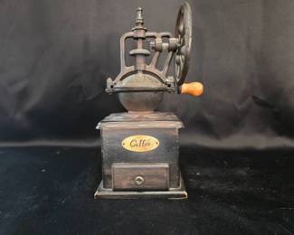 Vintage Manual Coffee Grinder with Crank Handle