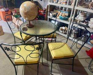 Vtg Wrought Iron Patio Set
