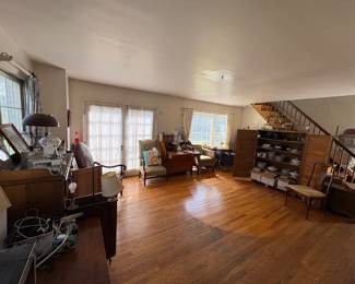 More beautiful solid wood furniture, chairs, desk and more amazing china!