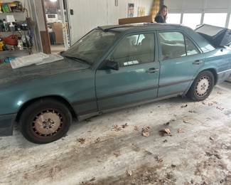 1989 Mercedes E300 -$2.000- 182,079 miles