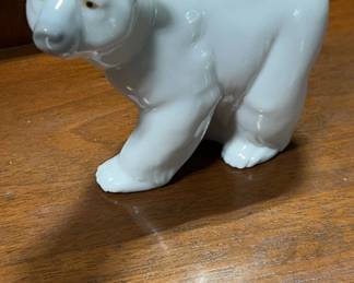 Attentive Polar Bear Lladro 