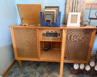 Mid Cantury Vintage Olympic Console Stereo w/Record Player 