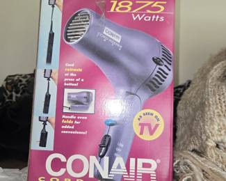 Hair dryer 