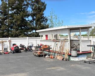 Glimpse of some equipment available Tex me on trailer if you like