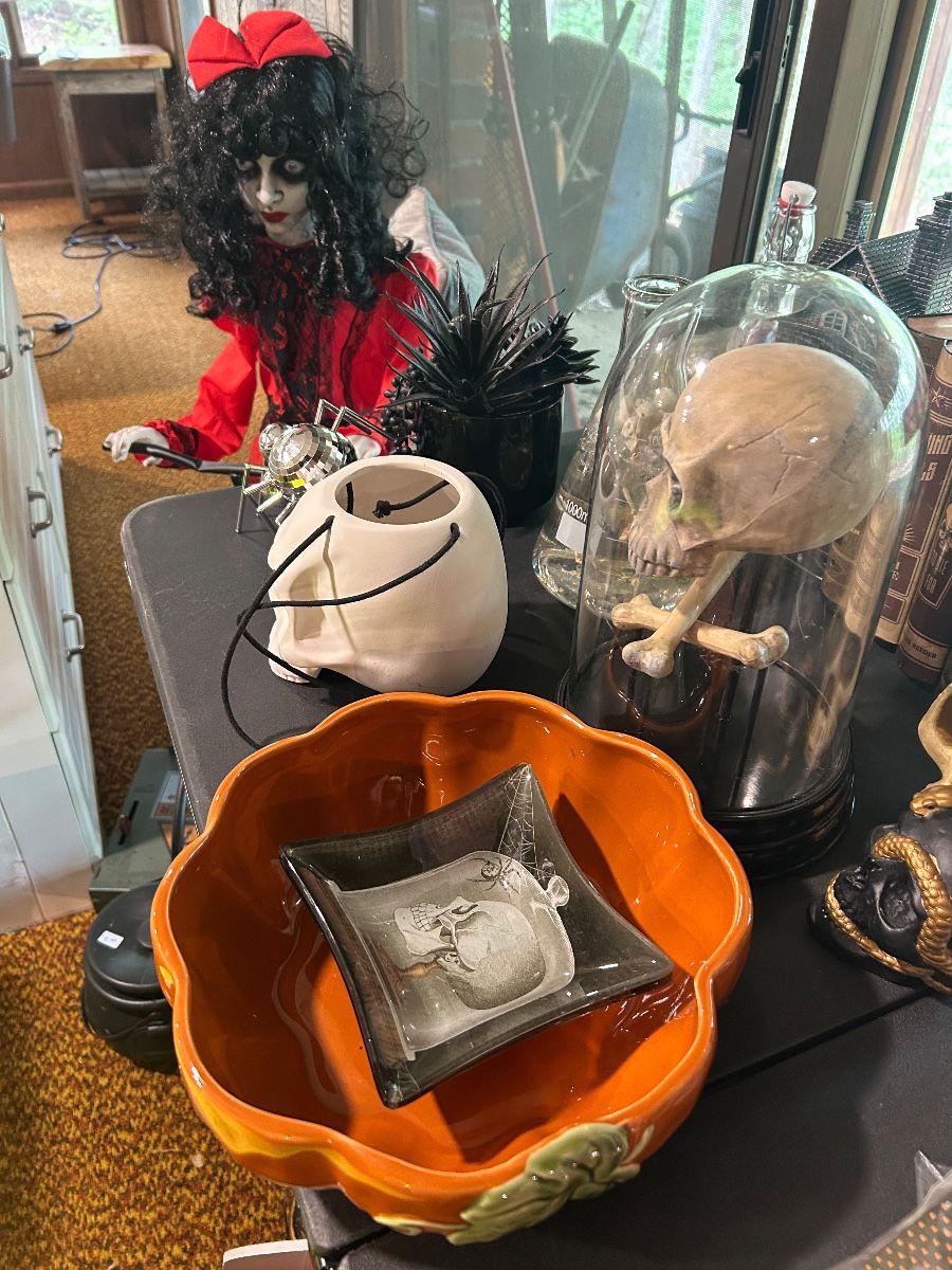 Halloween decor