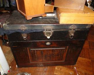 Vintage tool box