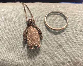 10k White Gold Rng And White Gold Black And White Diamond Penguin