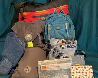 Travel Adveture Items  Pendleton Blanket And Trtl Travel Pillows