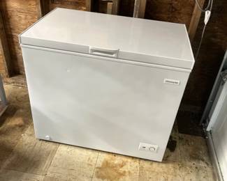 Chest Freezer 38 Wide, 23 Deep, 33 Tall