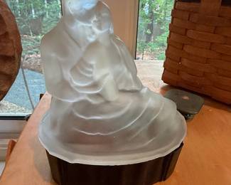 Frosted Glass Figurine of a Couple Embracing